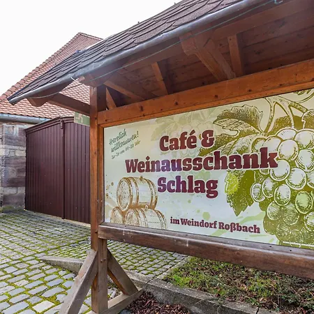 Schlag Apartman *